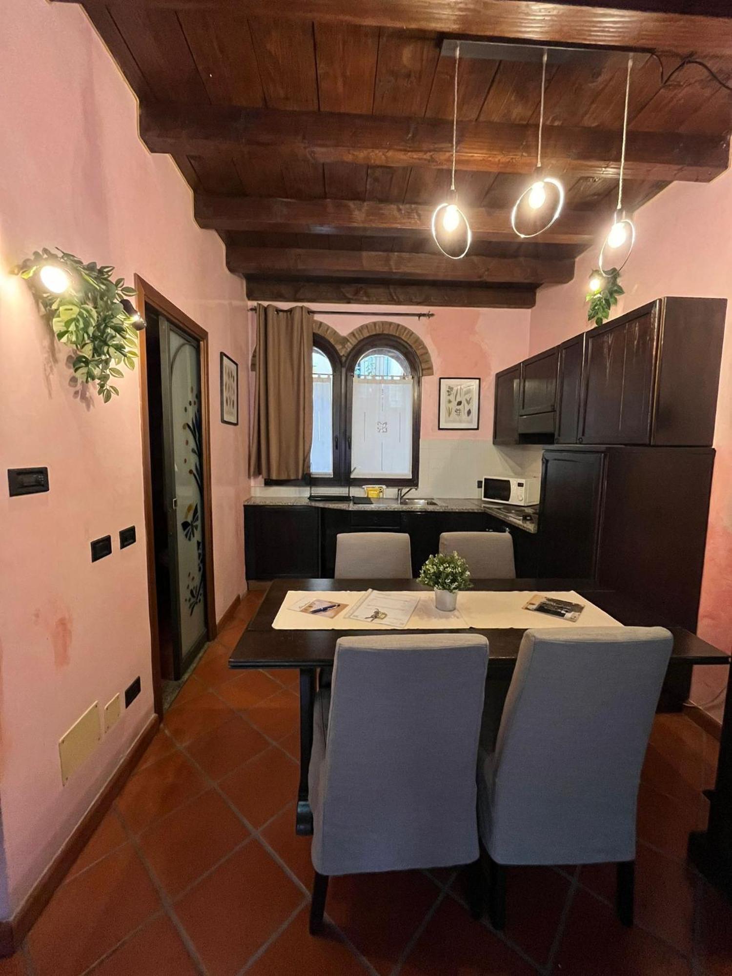Monolocale Elvira Abbadesse Guest House Milan Bagian luar foto