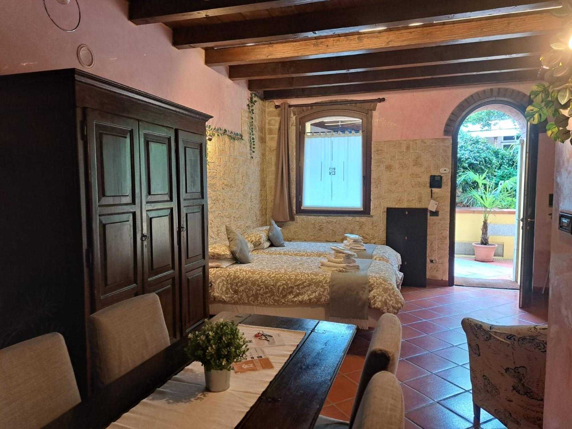 Monolocale Elvira Abbadesse Guest House Milan Bagian luar foto